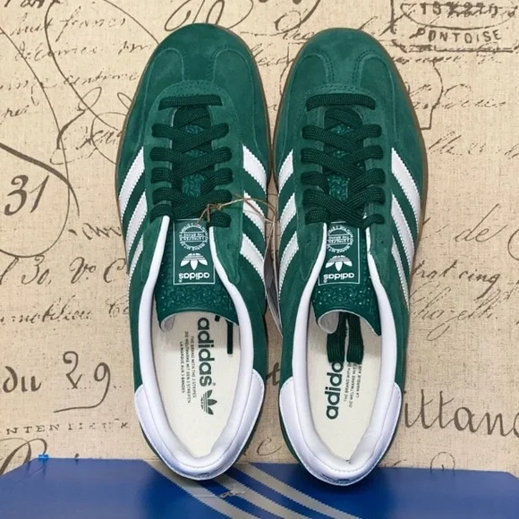 ADIDAS - Picture 2 of 6